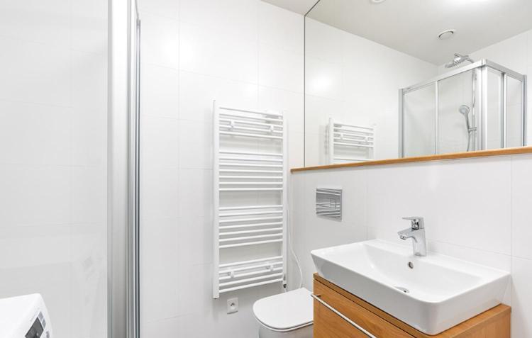 Apartmán Modern Studio Near Airport And City Centre! Praha Exteriér fotografie